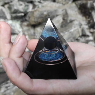 Orgonite pyramid black obsidian 5
