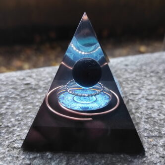 Orgonite pyramid black obsidian 9