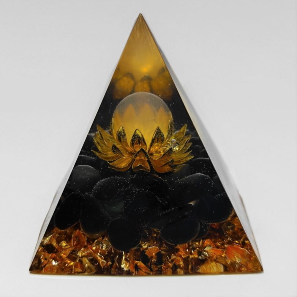 Orgonitová pyramida lotosový květ