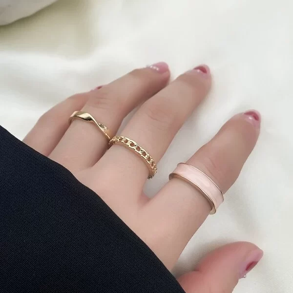 Rings of gold with pink 2